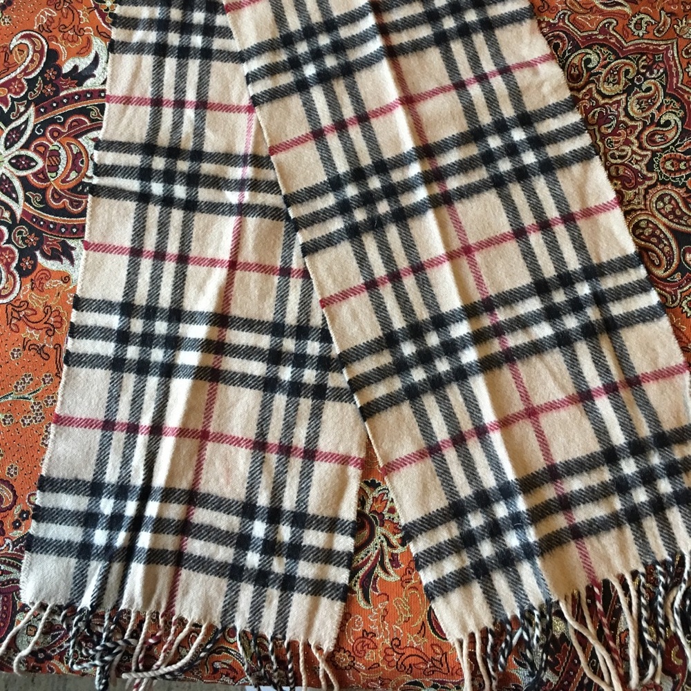 Burberry 100% Cashmere Scarf